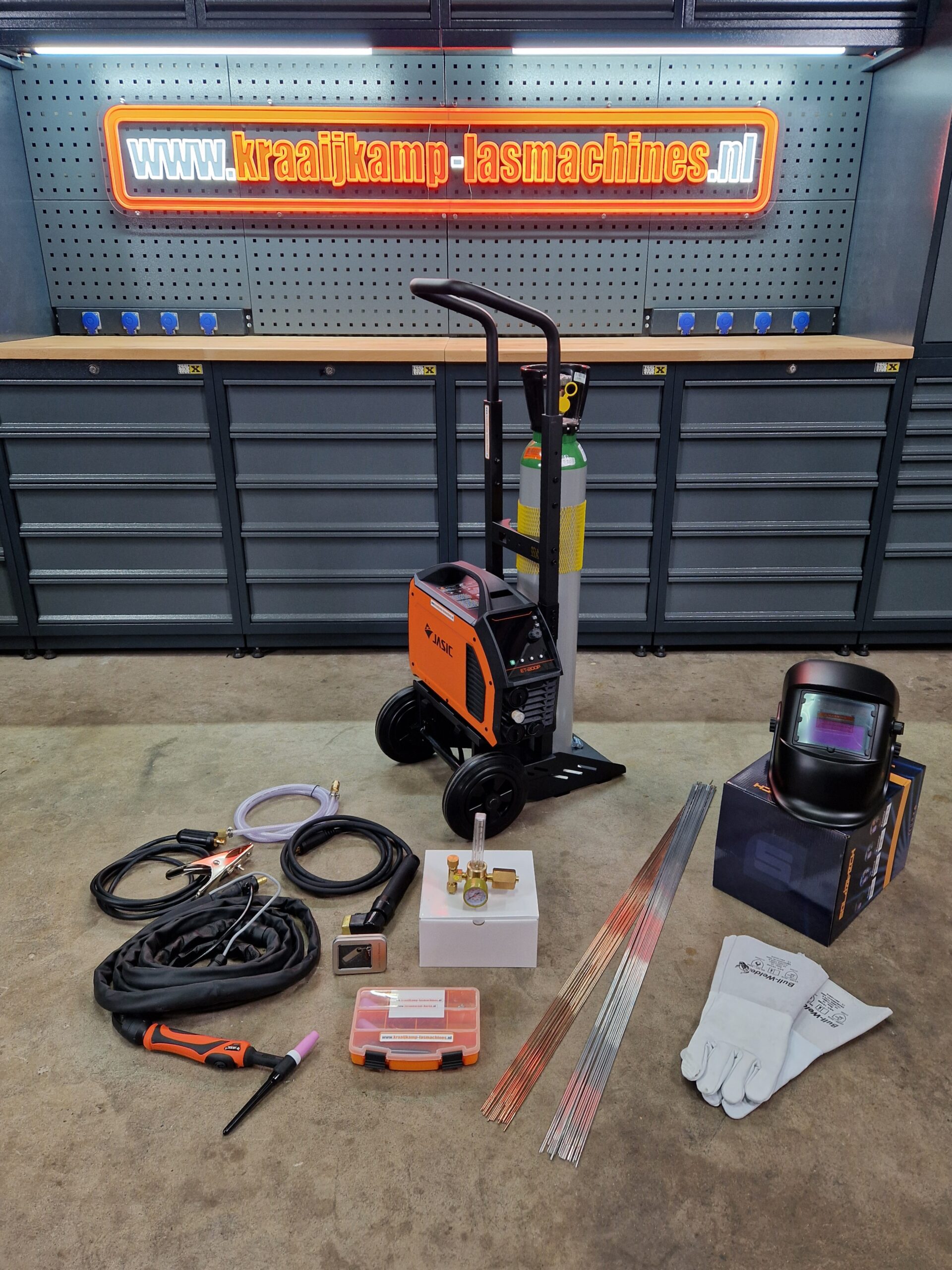 Jasic TIG 200P Complete Set | DC Pulse + Steekwagen Model Jasic TIG 200P Complete Set | DC Pulse + Steekwagen Model