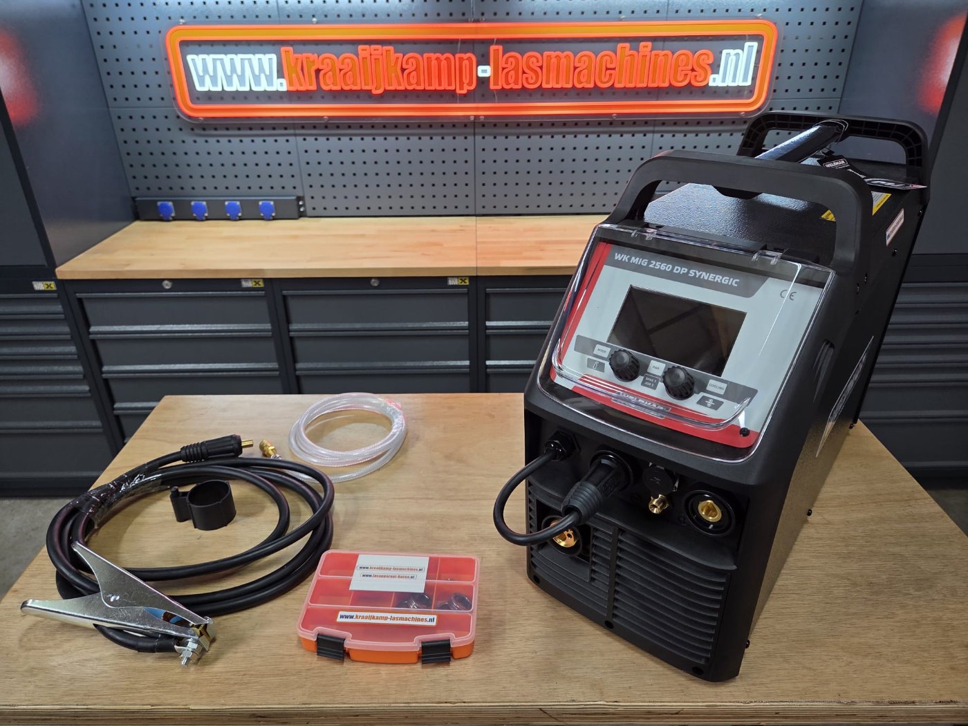 Weldkar MIG 2560 Dubbel pulse 250a Synergic - 400 Volt