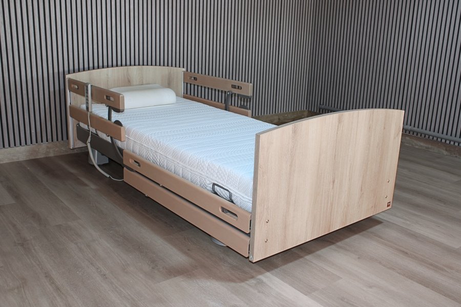 Hoog-laag bed qqq1011 Formidabel Pro maat 90 x 200.  HAGELNIEUW BED. VOOR ALS U SNEL EEN BED IN HUIS WILT HEBBEN. Nu met enorme korting!